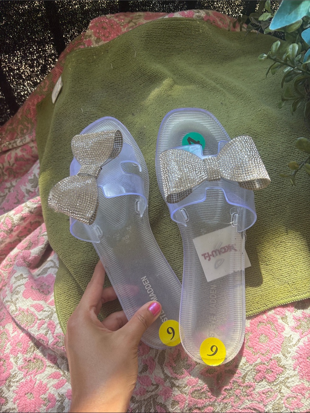 Clear Jelly Slide Sandals with Sparkle Bow